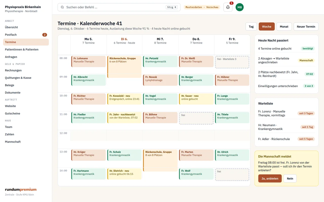 Der Kalender einer Praxis — Ansicht mit Musterdaten der Musterdruck & Werbetechnik